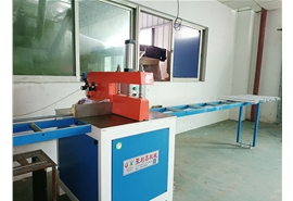 自動化鋁材裁切機