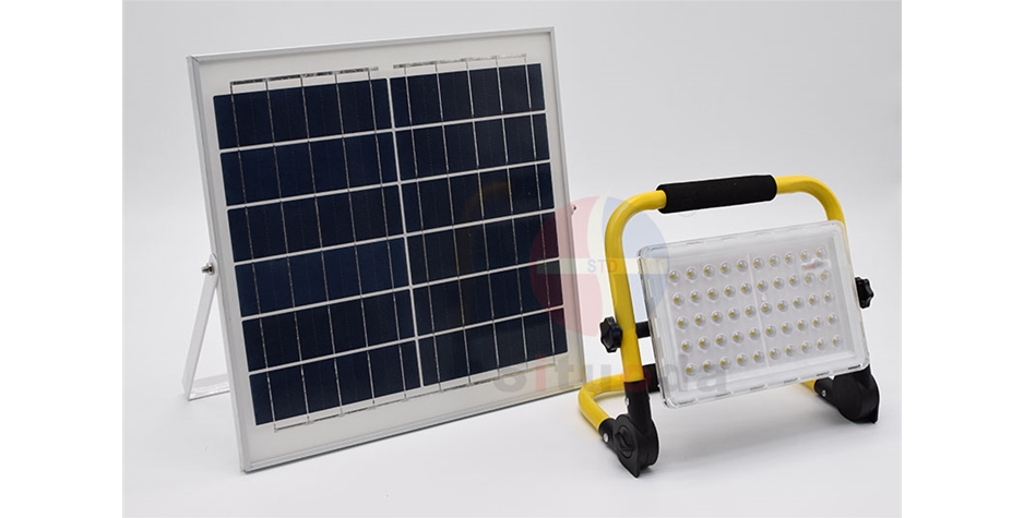 手提式太陽能充電投光燈